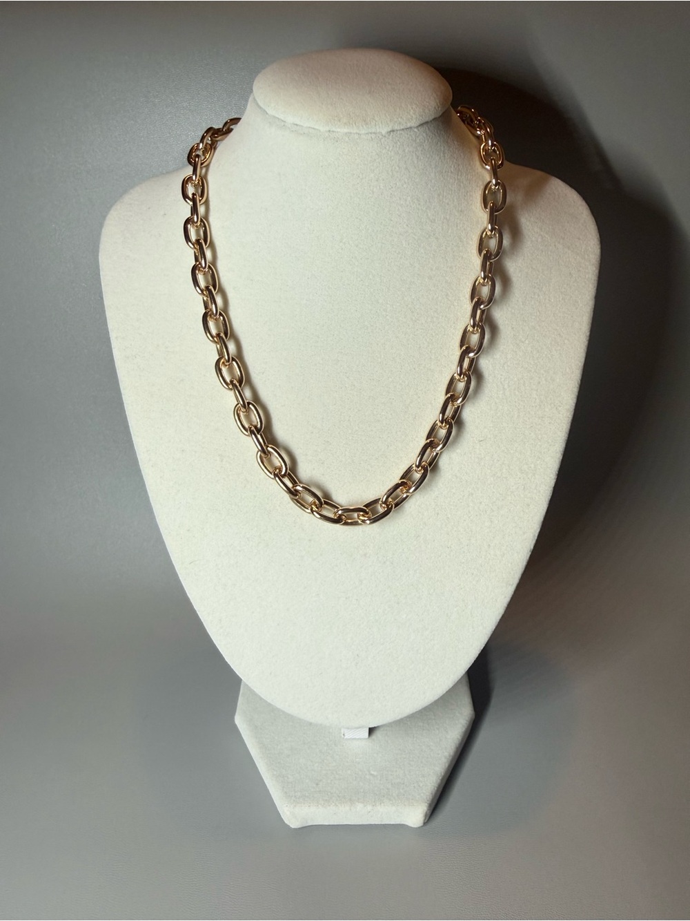 Classic Gold Link Necklace - Women's Jewelry